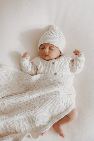 Organic Cotton Newborn Cable Knit Hat - Oat